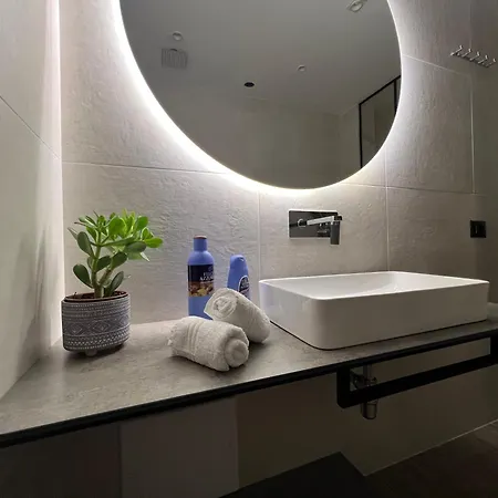 Sea View Luxury 아파트 Vlorë